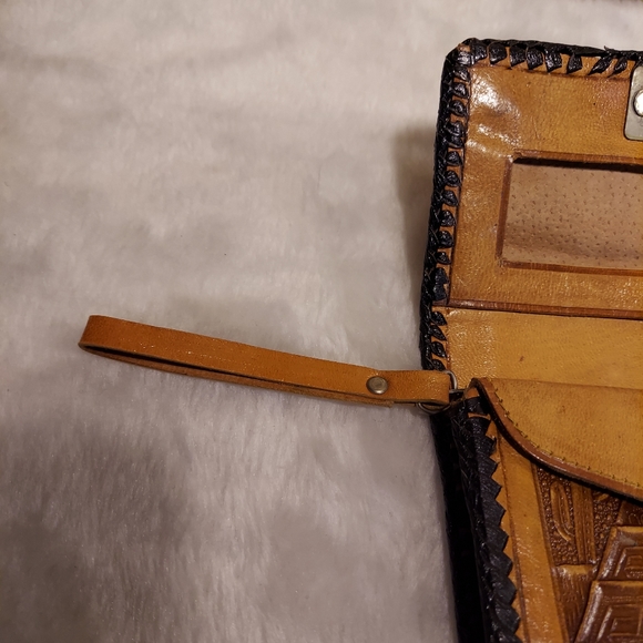 Vintage Mexican Wallet - Picture 3 of 7